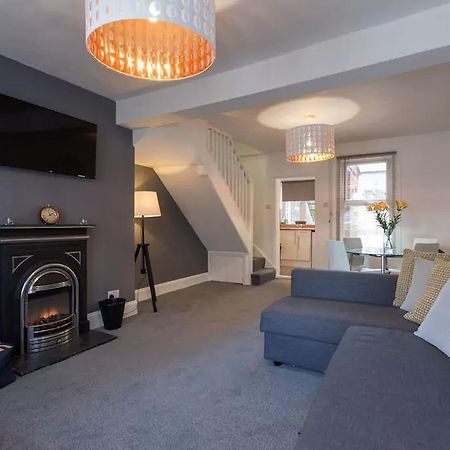 Hastings House - Modern 2 Bedroom House In Central Luton & Near Airport المظهر الخارجي الصورة