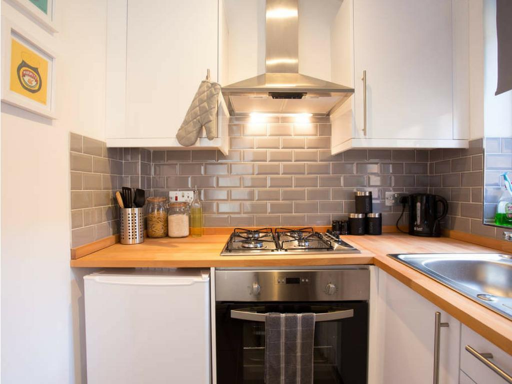 Hastings House - Modern 2 Bedroom House In Central Luton & Near Airport المظهر الخارجي الصورة