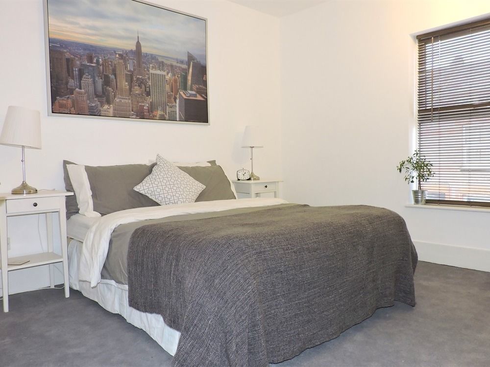Hastings House - Modern 2 Bedroom House In Central Luton & Near Airport المظهر الخارجي الصورة
